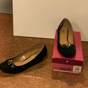 Women’s black suede shoes size 10. Never used